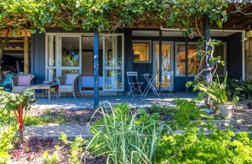 Waiheke Island House | An Escape for the Senses