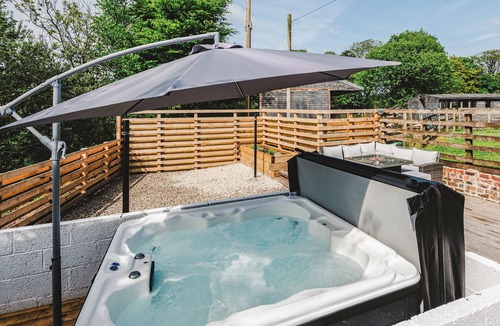 Dalry Cottage | An ideal cottage for friends and family to enjoy a relaxing break.