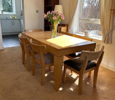 Liberton Apartment | An immaculate 3 bedroomed apartment in Edinburgh's southside