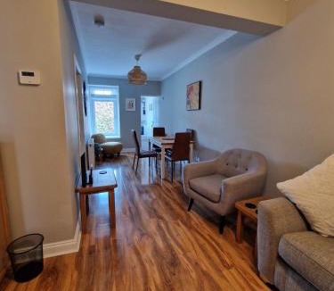 Ayr Apartment | Anchors Retreat