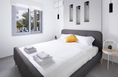 Irakleio House | Andos Cozy & Luxury Upgraded Apartments