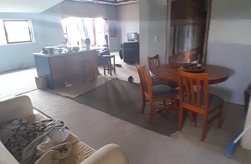 Auroa Bed & Breakfast | ANIMAL LOVERS' RURAL RETREAT - 2ND ROOM