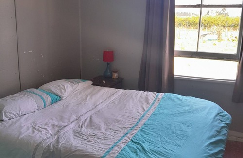 Auroa Bed & Breakfast | ANIMAL LOVERS' RURAL RETREAT - 2ND ROOM