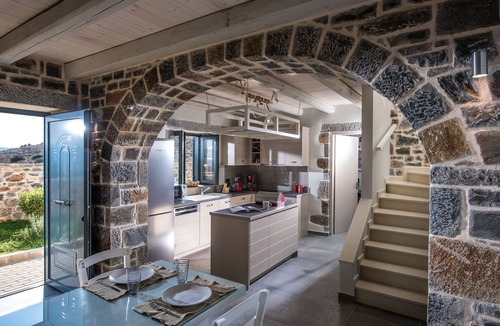Kokkini Chani Villa | Anna Luxury Villa by Cretevasion