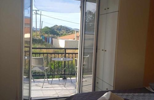 Lixouri Apartment | Anna's Apartment 4 - Sea View stay for 3 in Lixouri