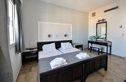 Vathianos Kampos Hotel | Anna's Double Room 150 meters from the sea
