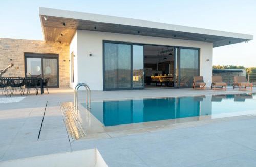 Kalamaki Villa | Antiope Retreat