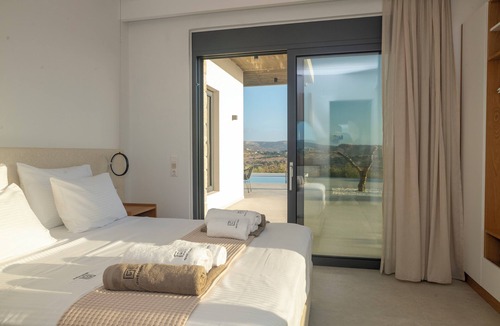 Kalamaki Villa | Antiope Retreat