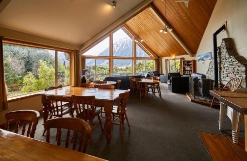Mount Cook Village Cabin | Aoraki Mount Cook Alpine Lodge