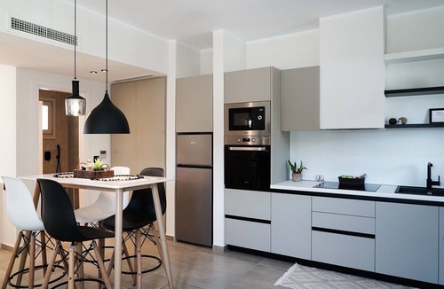 Skyros Town Apartment | APADEMIA SKYROS