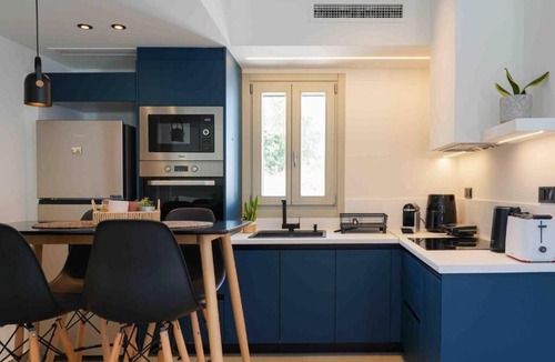 Skyros Town Apartment | APADEMIA SKYROS