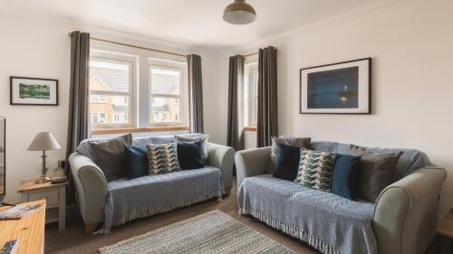 Cellardyke Apartment | Apartment - 2 Bedrooms - Pet Friendly - Parking