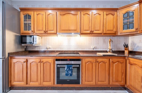 Lloseta House | Apartment 'Alegre' with Mountain View, Wi-Fi and Air Conditioning