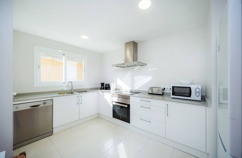 Puerto de Pollensa Apartment | Apartment Catalina 3B- tres dormitorios with Sea View, A/C, Wi-Fi & Terrace
