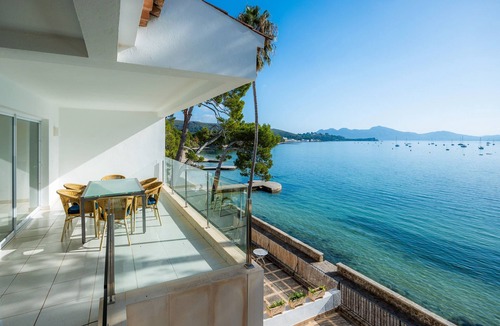 Puerto de Pollensa Apartment | Apartment Catalina 3B- tres dormitorios with Sea View, A/C, Wi-Fi & Terrace