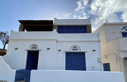 Tinos House | Apartment 'Kolibithra Beach House Tinos' with Sea View, Wi-Fi and Air Conditioning
