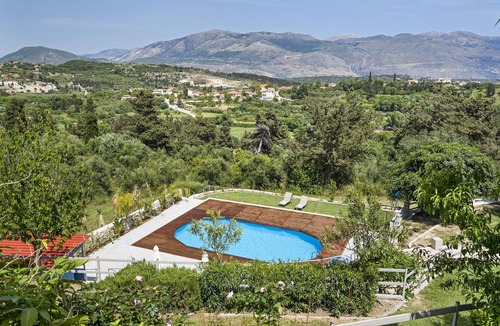 Kalata Apartment | Apartment 'Monte Verde 101' with Mountain View, Wi-Fi and Air Conditioning