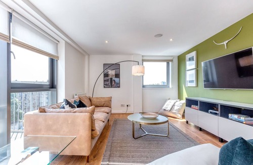 Glasgow Westend Apartment | Apartment-Private Bathroom-Two-Bedroom Argyle St 4/3