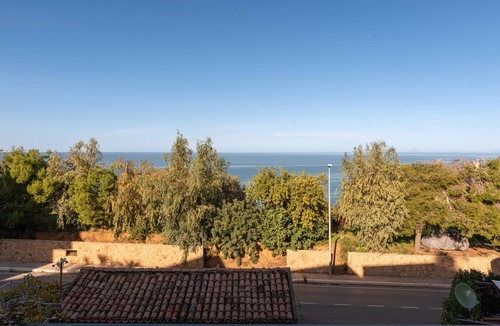 Cefalu Apartment | Apartment 'Terrazzo Eucalipto' with Sea View, Wi-Fi and Air Conditioning