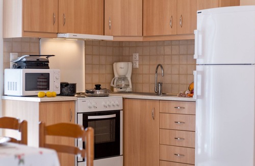 Drimonas Apartment | Apartment "Villa Votistis A2" with Mountain View, Garden & Wi-Fi