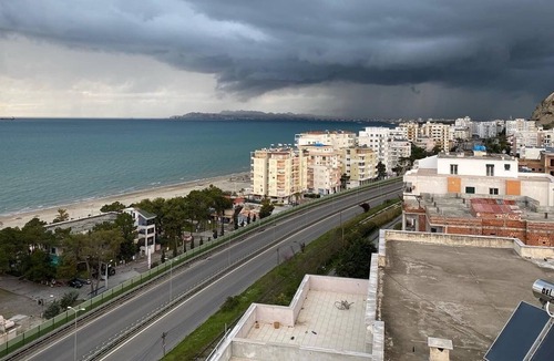 Shkembi i Kavajes Condo | Apartments
