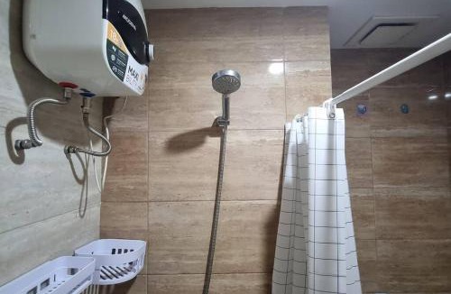 Ciputat Apartment | Apt Breeze Bintaro 1BR with Pool, Wi-Fi and Netflix by Damaresa