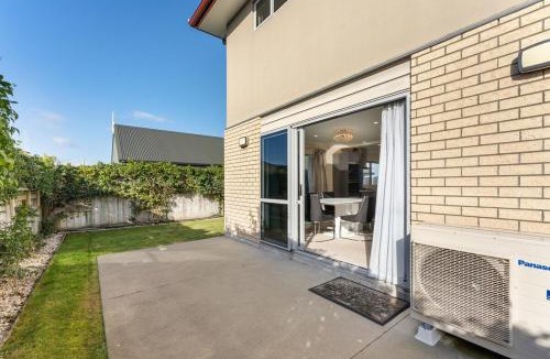 Whanganui House | Architectural Retreat in Prestigious Whanganui