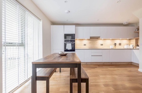 St. Andrews Ski Chalet | Argyle Rigg (No 16D)