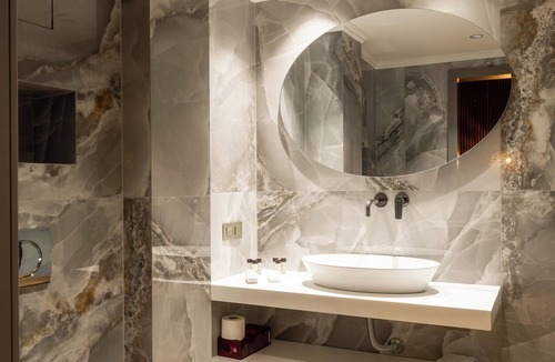 Drama Bed & Breakfast | Aria Stay