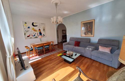 Lungarno del Tempio Apartment | Arno River view Apartment Terraces, Free Parking