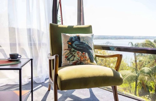 Kawaha Point House | Aroha Te Taumata | Great Lake Views & Spa Pool