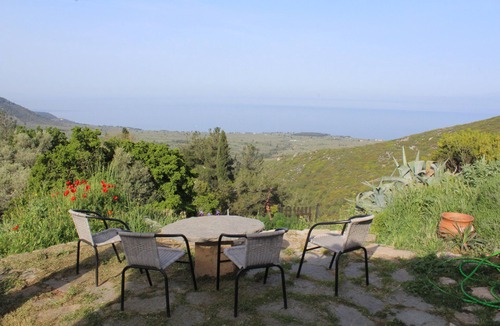 Kallirakhi House | Art house with panoramic view to the mountains and see!