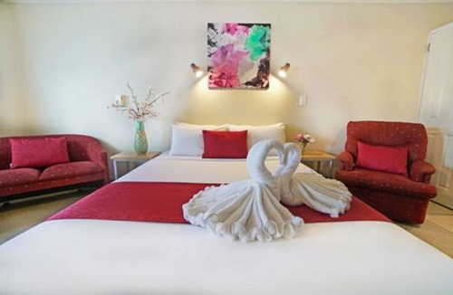 Hamilton Lake Hotel | Ashwood Manor Motor Lodge
