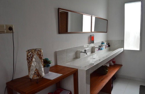 Kutuh Kaja Hostel | Askara Guest House - Hostel