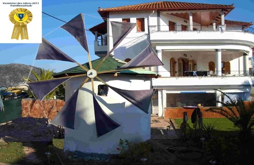 Ammoudia House | Aspri Villa vacation home, only 300 m to the beach