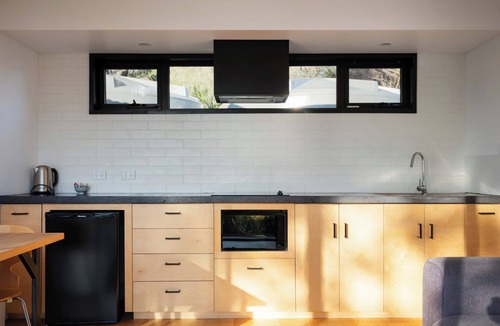 Coles Bay Apartment | Atelier on Freycinet - Beachside Property