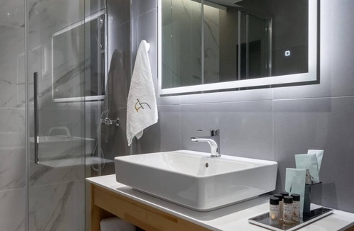Kallithea Apartment | Athens Hill - Two Bedroom Apartment with Balcony