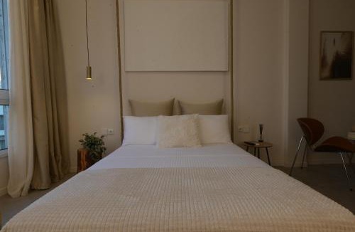 Omonia Apartment | Athens Host - Urban Boho