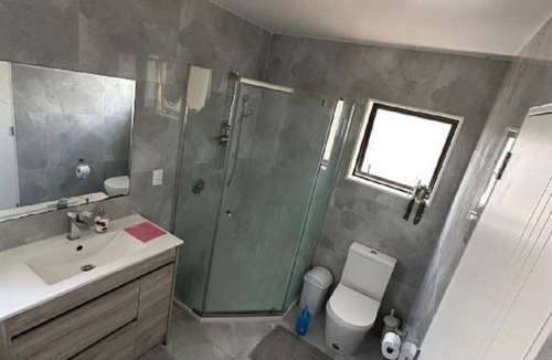 Papatoetoe House | Auckland Holiday in the Golden Circle