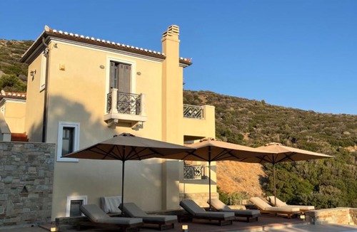 Agia Eleousa Hotel | August Andros