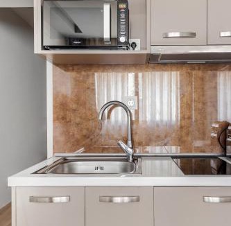 Thessaloniki City Centre Apartment | #Aura Studios & Suites V9-10