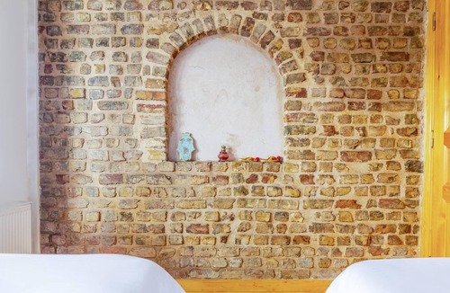 Istanbul City Center Apartment | Authentic Stone House 10 min to Goldenhorn