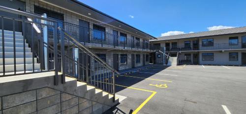 Hamilton North Hotel | Auto Lodge Motel