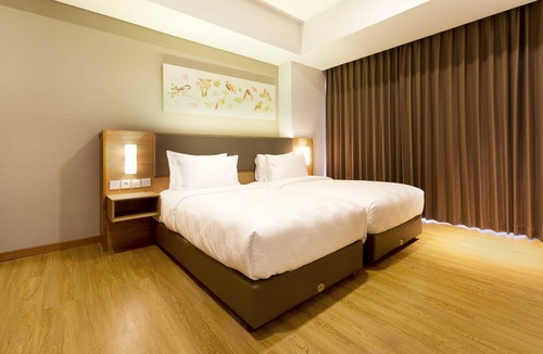 South Tangerang Hotel | Aviary Bintaro