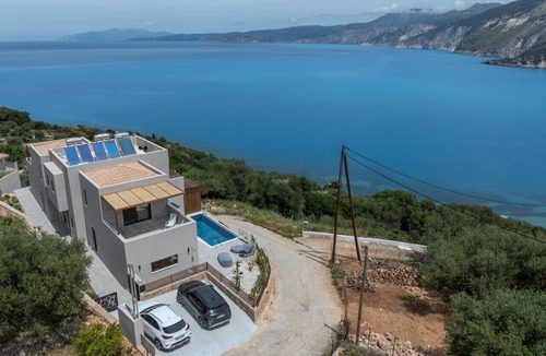 Zola Condo | Avithos - Lassu Retreat