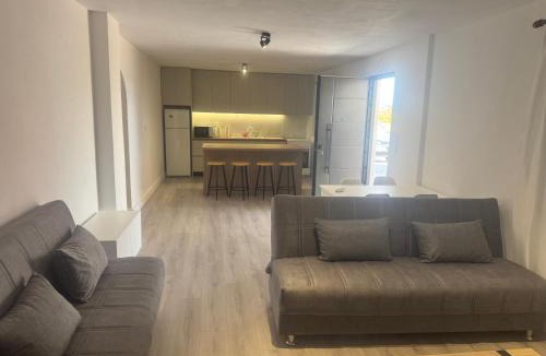 Chalcis House | Avlida Garden Lights