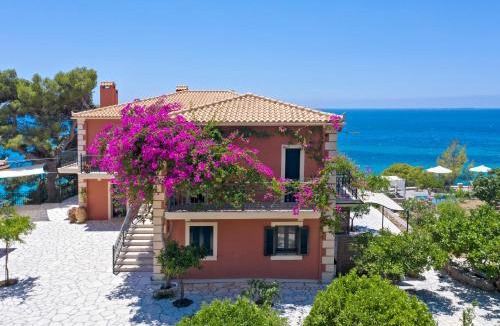 Lassi Apartment | Avra Private Suites