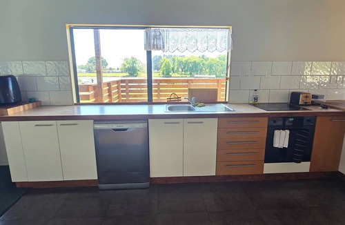 Tolaga Bay House | Awa on Factory Road