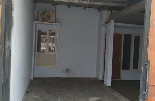 Genteng House | B&B Guest House