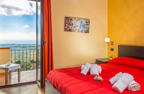Agrigento House | B&B MonteMare-3rd floor apartment for 16 people